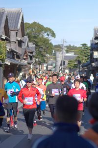 まちを舞台に